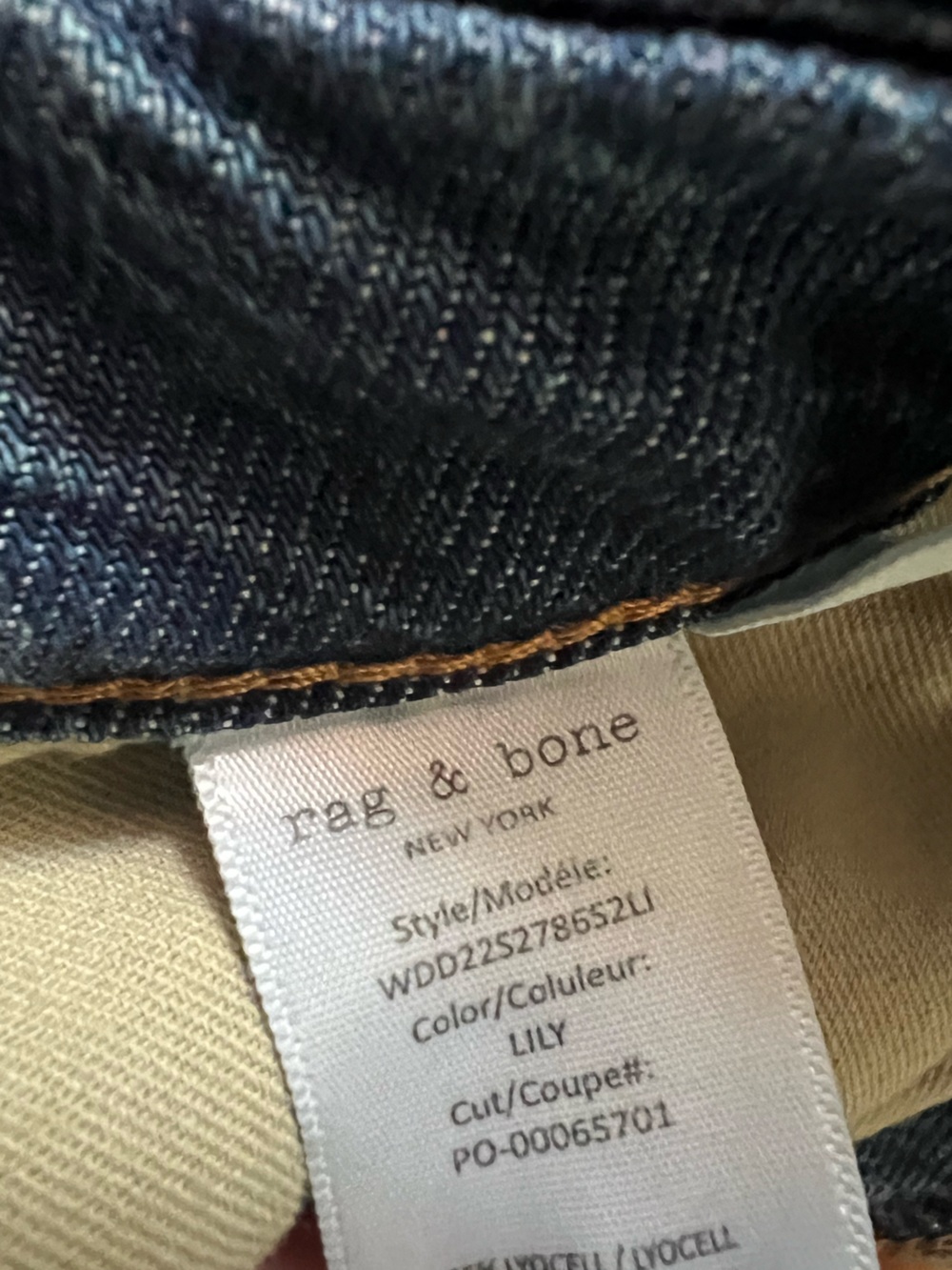 rag & bone Featherweight Logan Low Rise Wide Leg Jeans 25 Lily Ultralight Denim - Picture 12 of 13